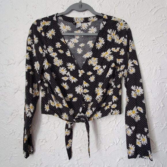 H&M Tie-front Black Floral blouse - Picture 3 of 5